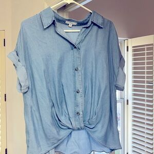 Mine chambray, twist front top, size M